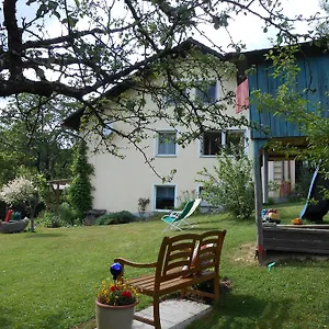 Groß Apartment